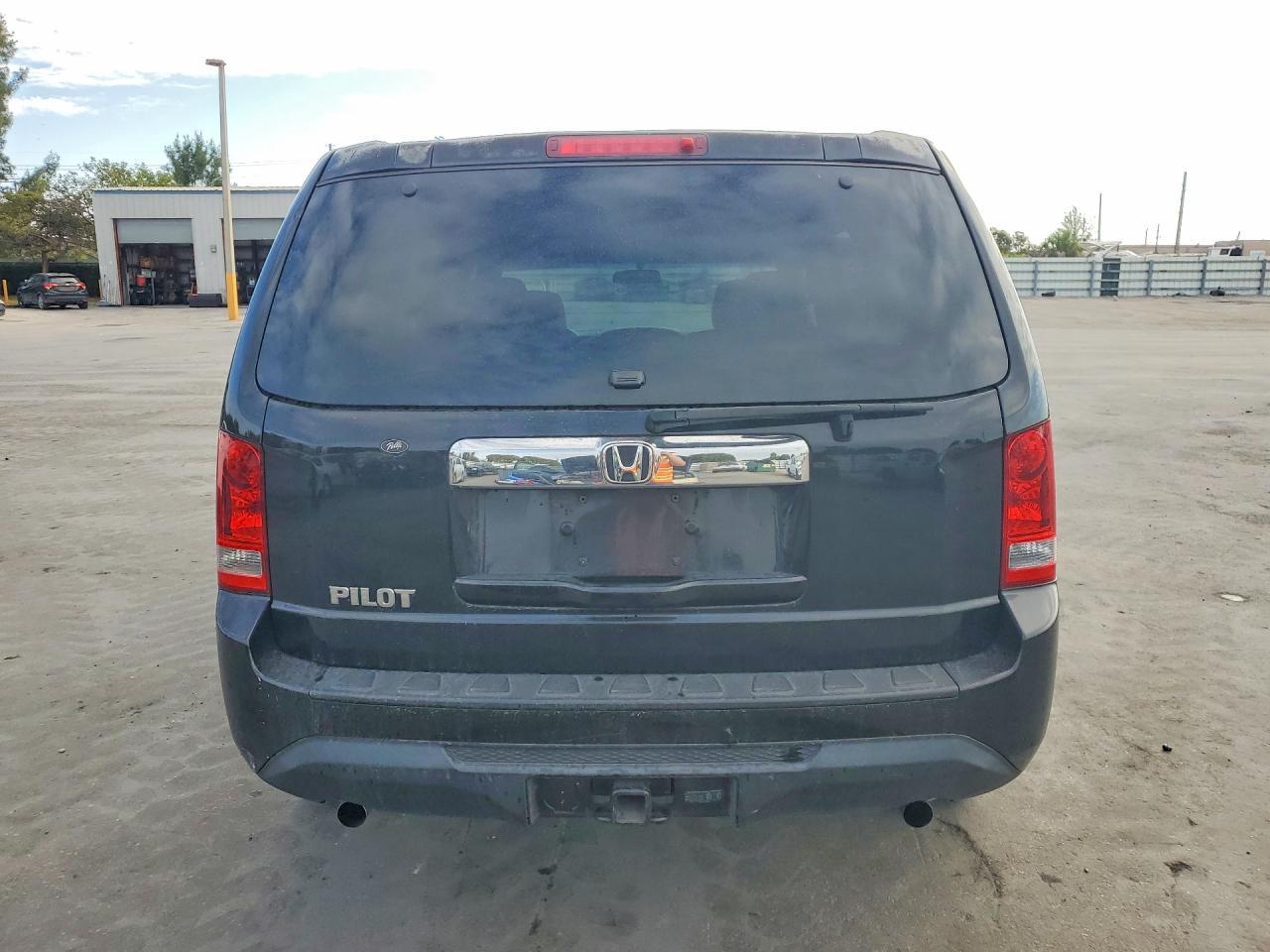 2012 Honda Pilot Lx - Image 6