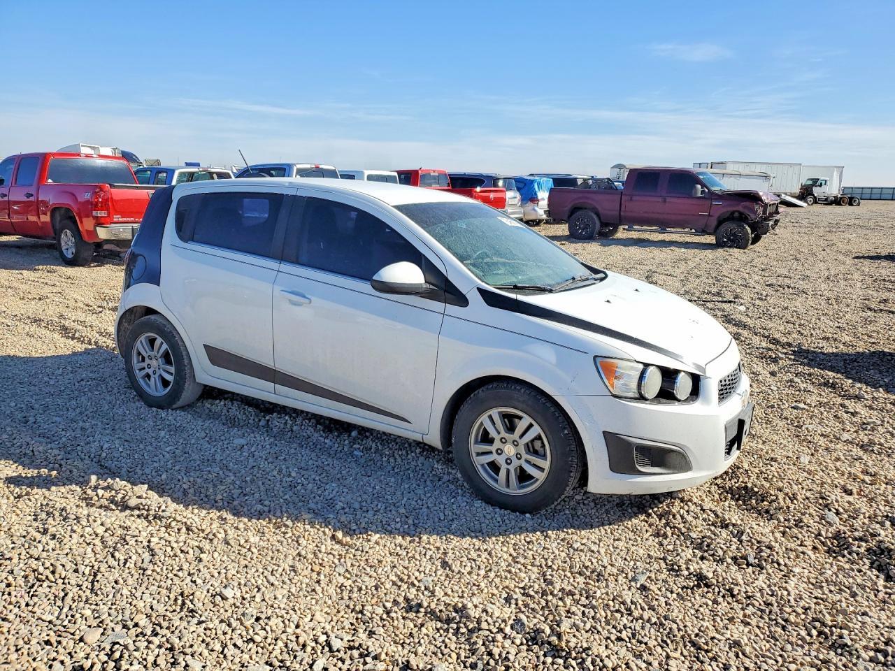 2015 Chevrolet Sonic Lt - Фото 4