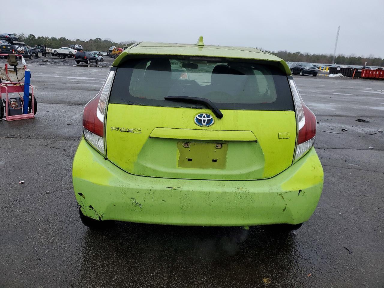 2015 Toyota Prius C - Фото 6