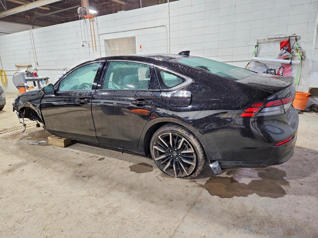 2024 Honda Accord Touring Hybrid - Image 2