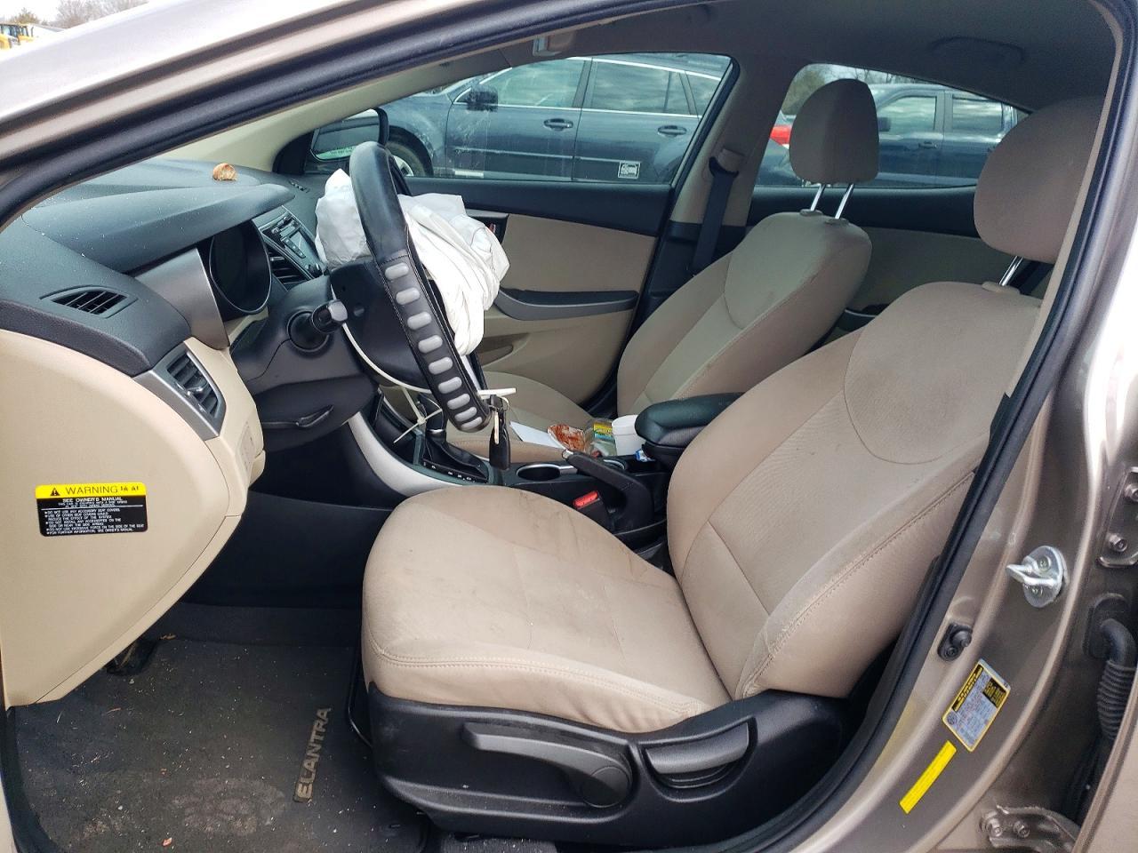 2016 Hyundai Elantra Se - Фото 7