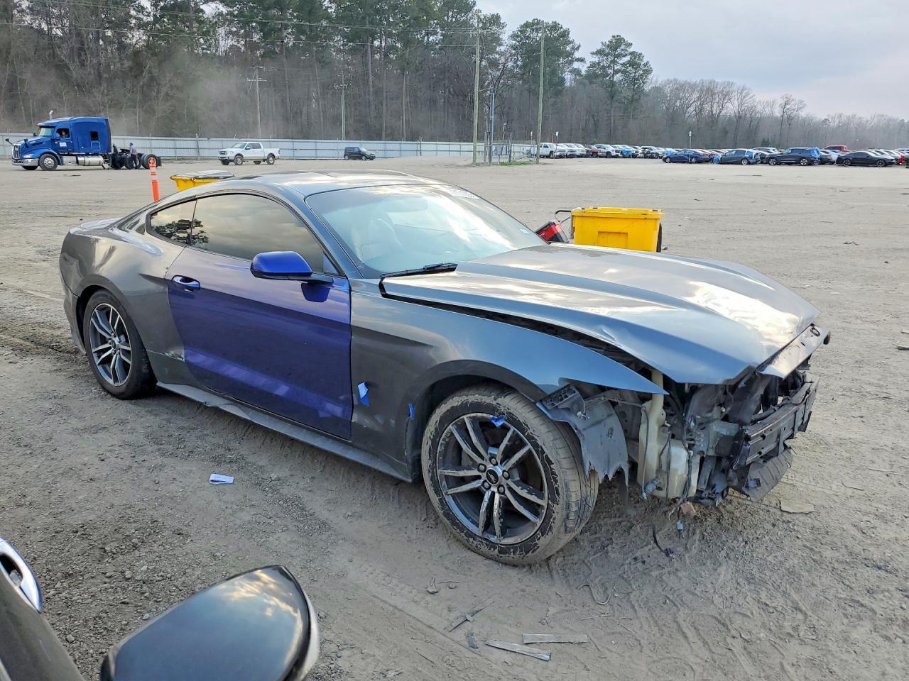 2016 Ford Mustang - Image 4