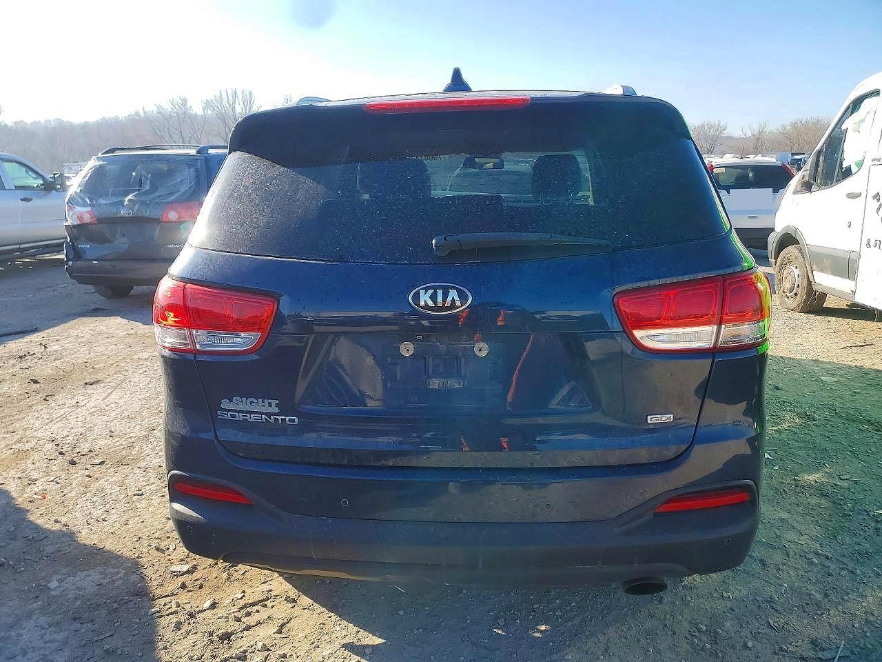 2017 Kia Sorento Lx - Фото 6