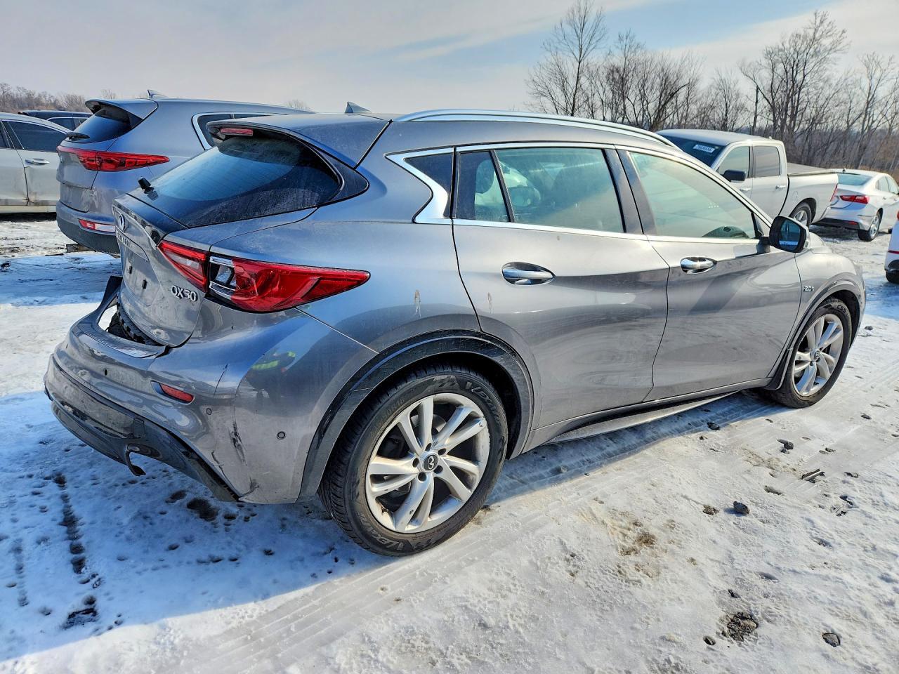 2017 Infiniti Qx30 Base - Фото 3