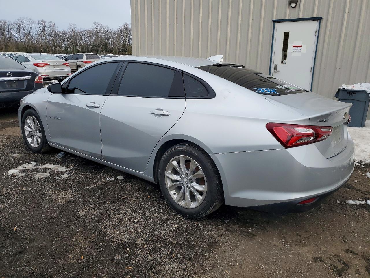 2019 Chevrolet Malibu Lt - Фото 2