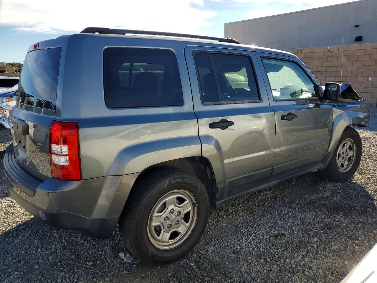 2013 Jeep Patriot Sport - Фото 3