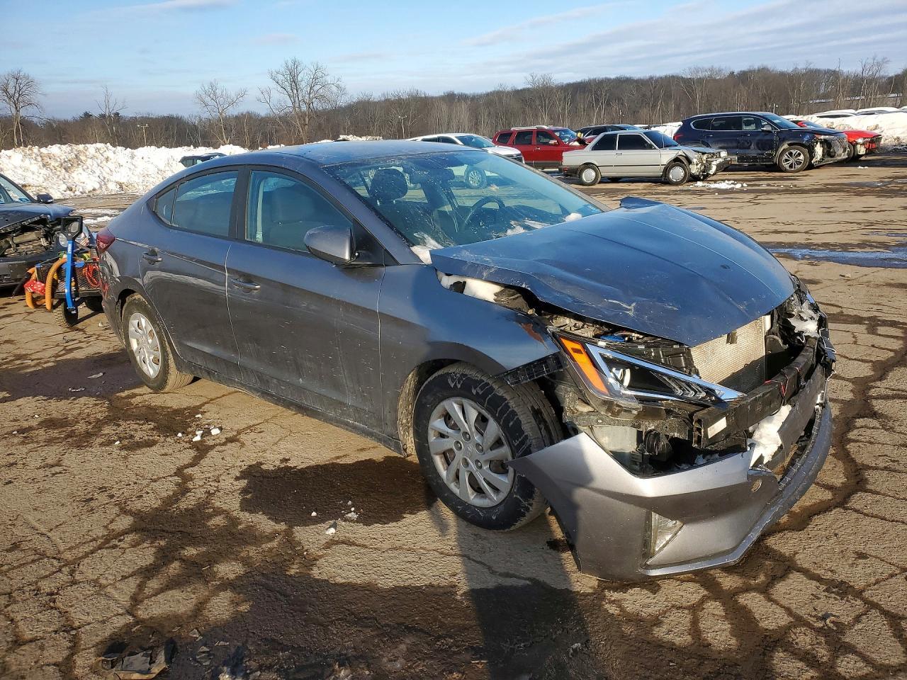 2019 Hyundai Elantra Se - Фото 4