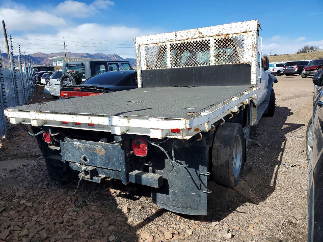 2007 Ford F550 Super Duty Flatbed Truck - Image 4