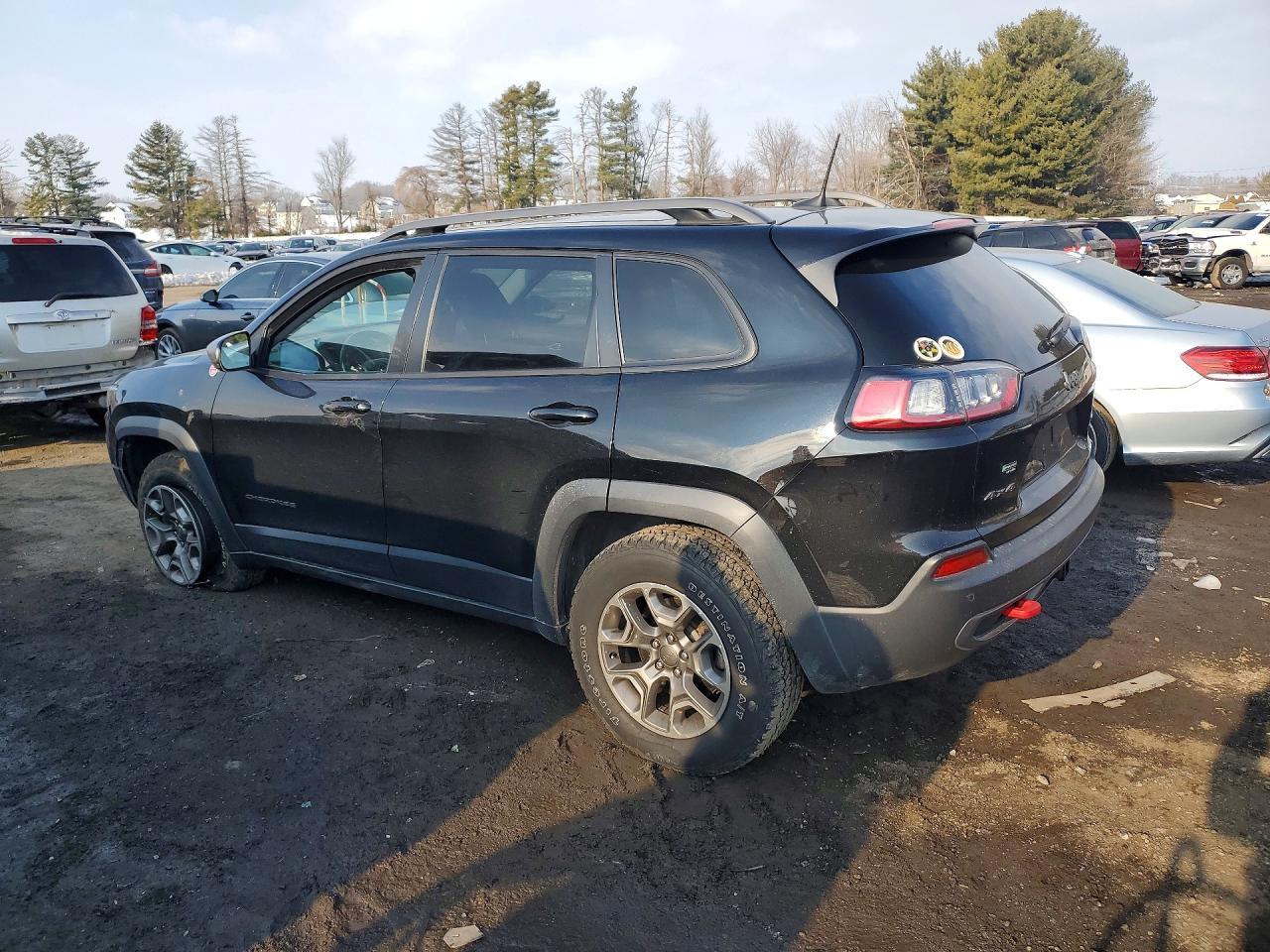 2021 Jeep Cherokee Trailhawk - Фото 2