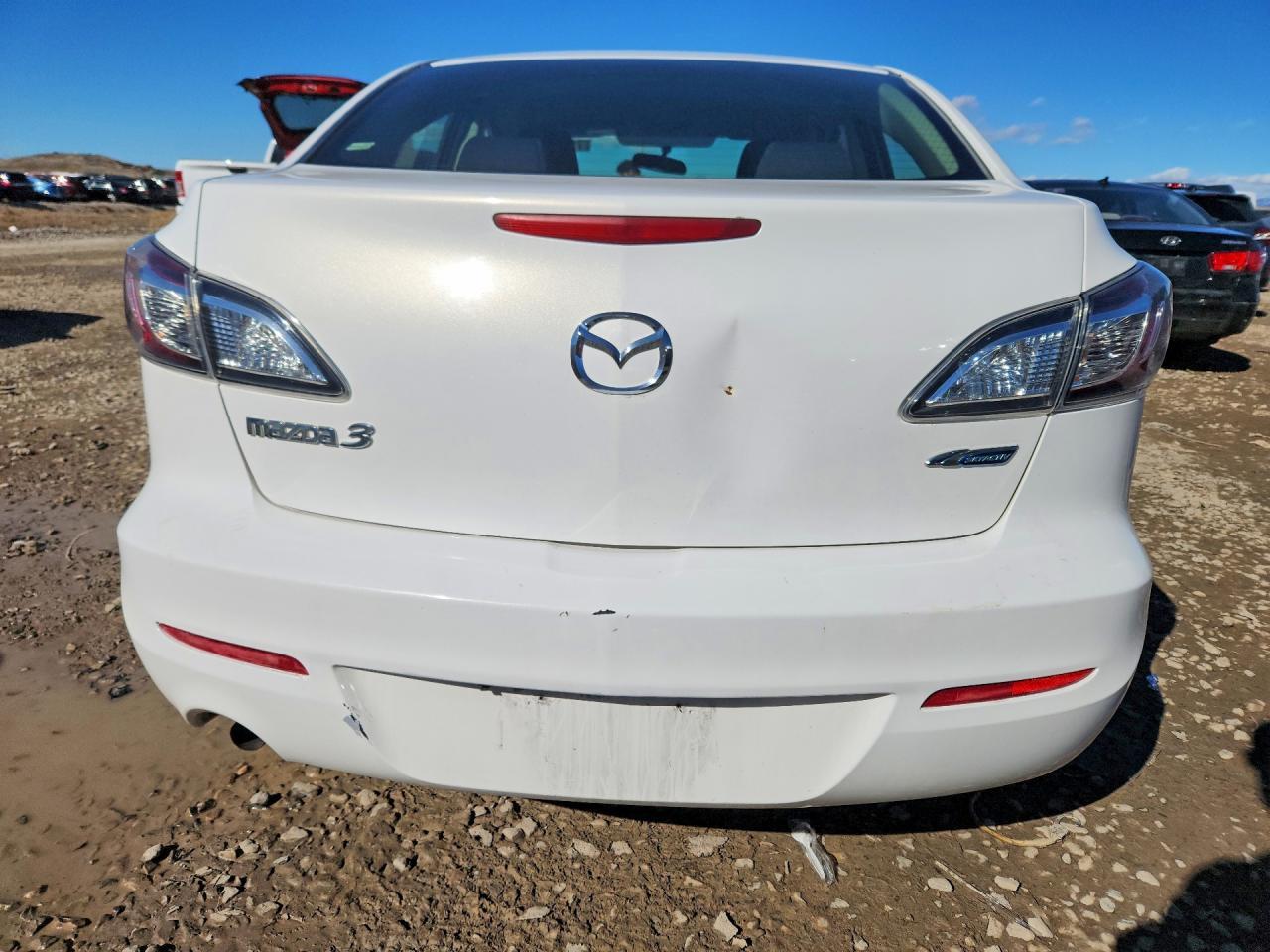 2013 Mazda 3 I - Image 6