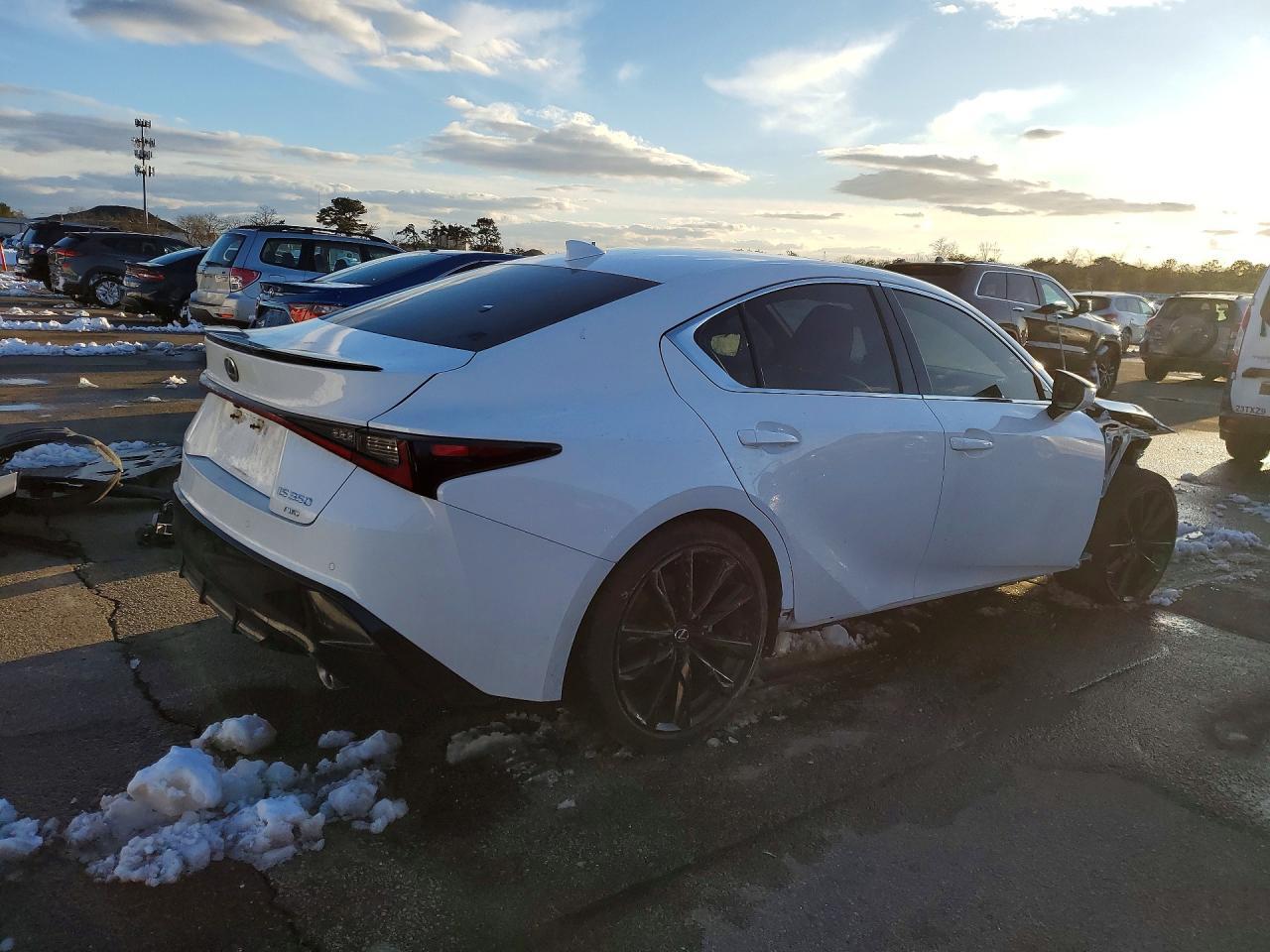 2024 Lexus Is 350 F Sport - Image 3