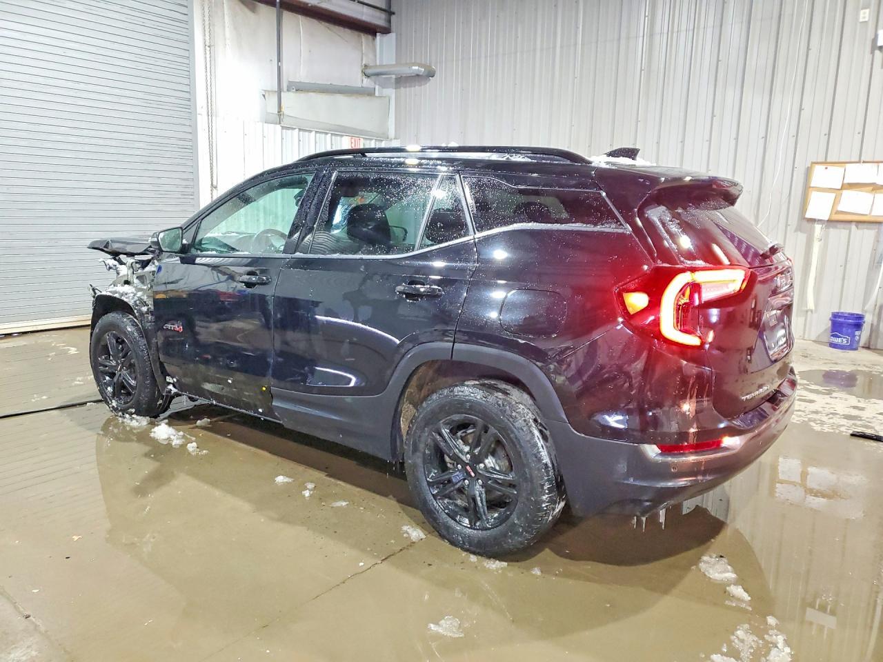 2024 GMC Terrain At4 - Image 2