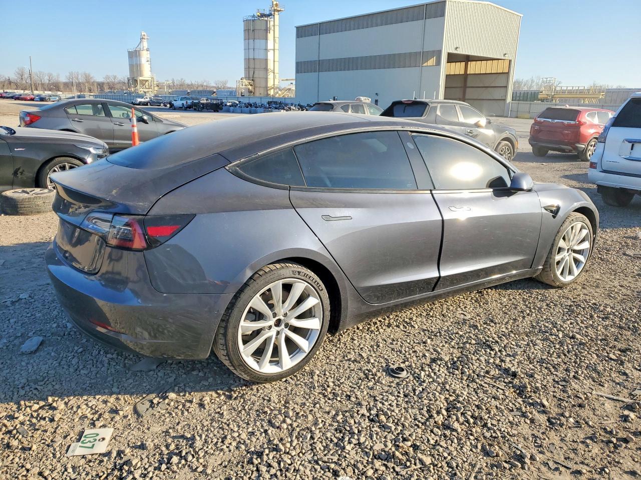 2021 Tesla Model 3 - Image 3