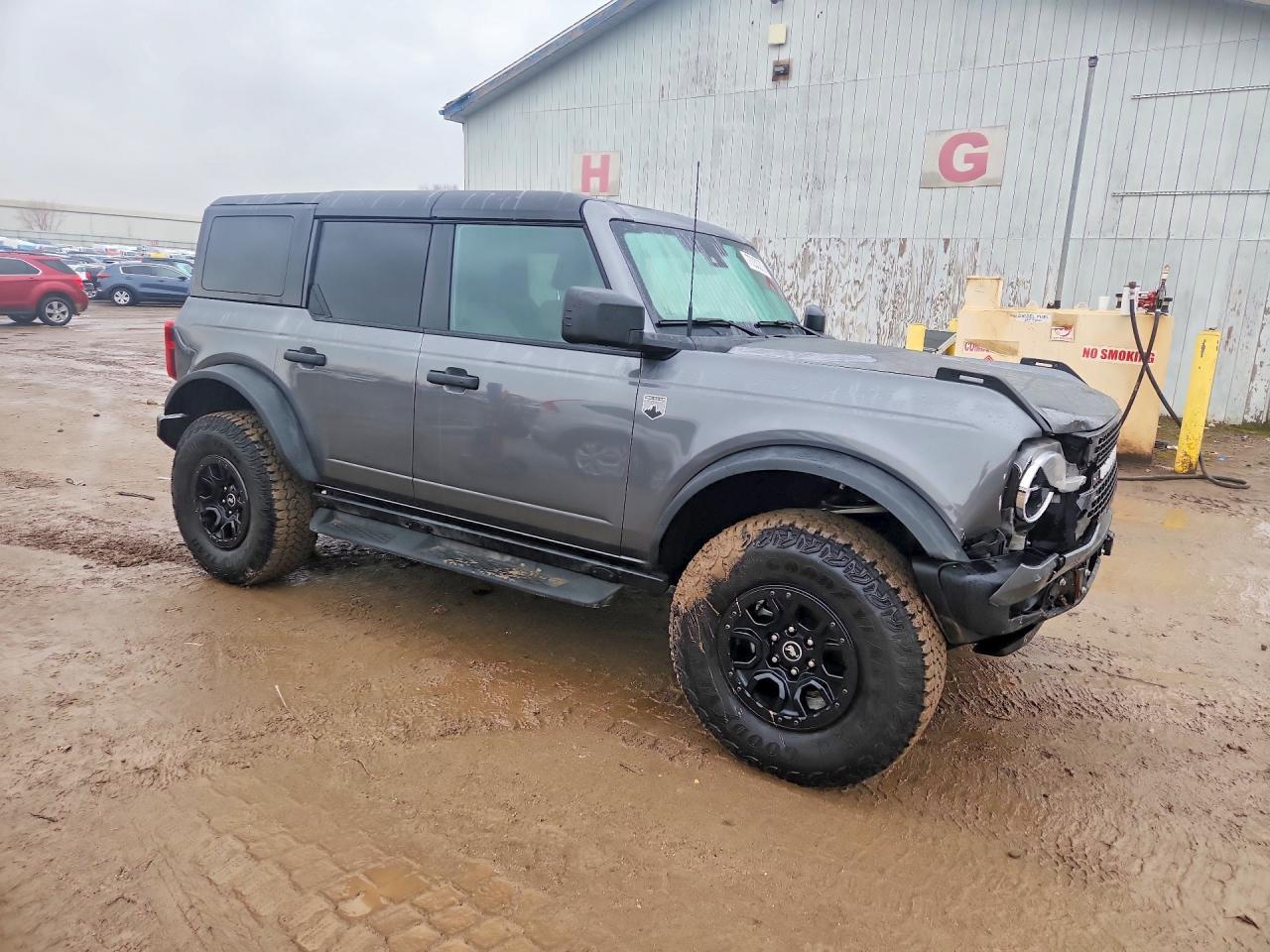 2025 Ford Bronco Big Bend - Image 4