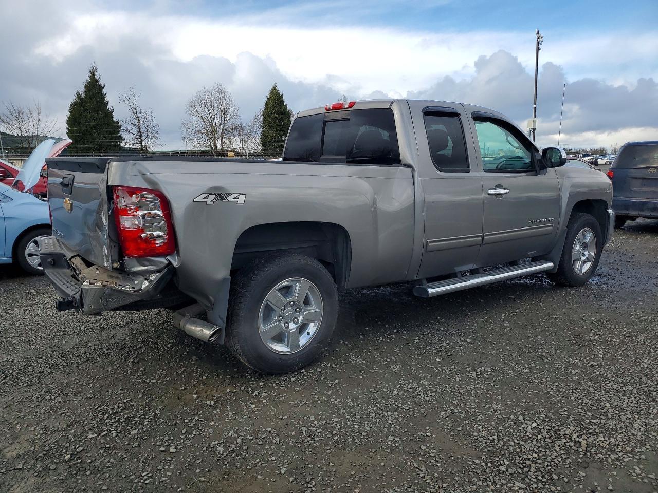 2013 Chevrolet Silverado K1500 Lt - Image 3