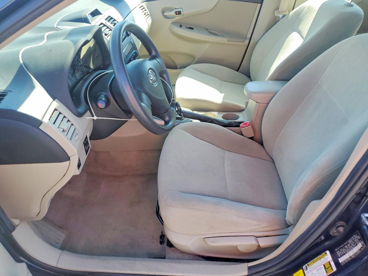 2013 Toyota Corolla Base - Фото 7