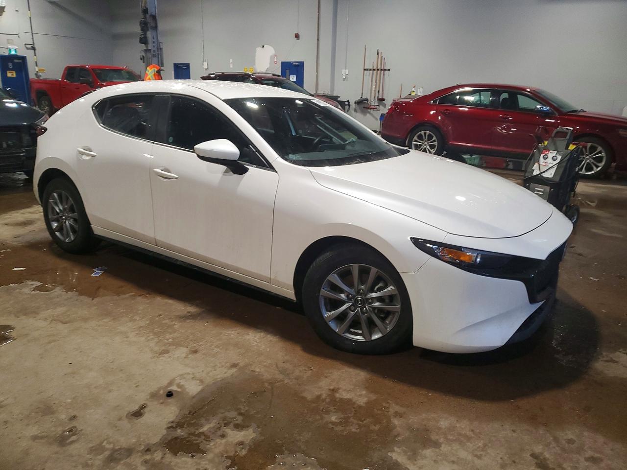 2025 Mazda 3 Select Sport - Фото 4