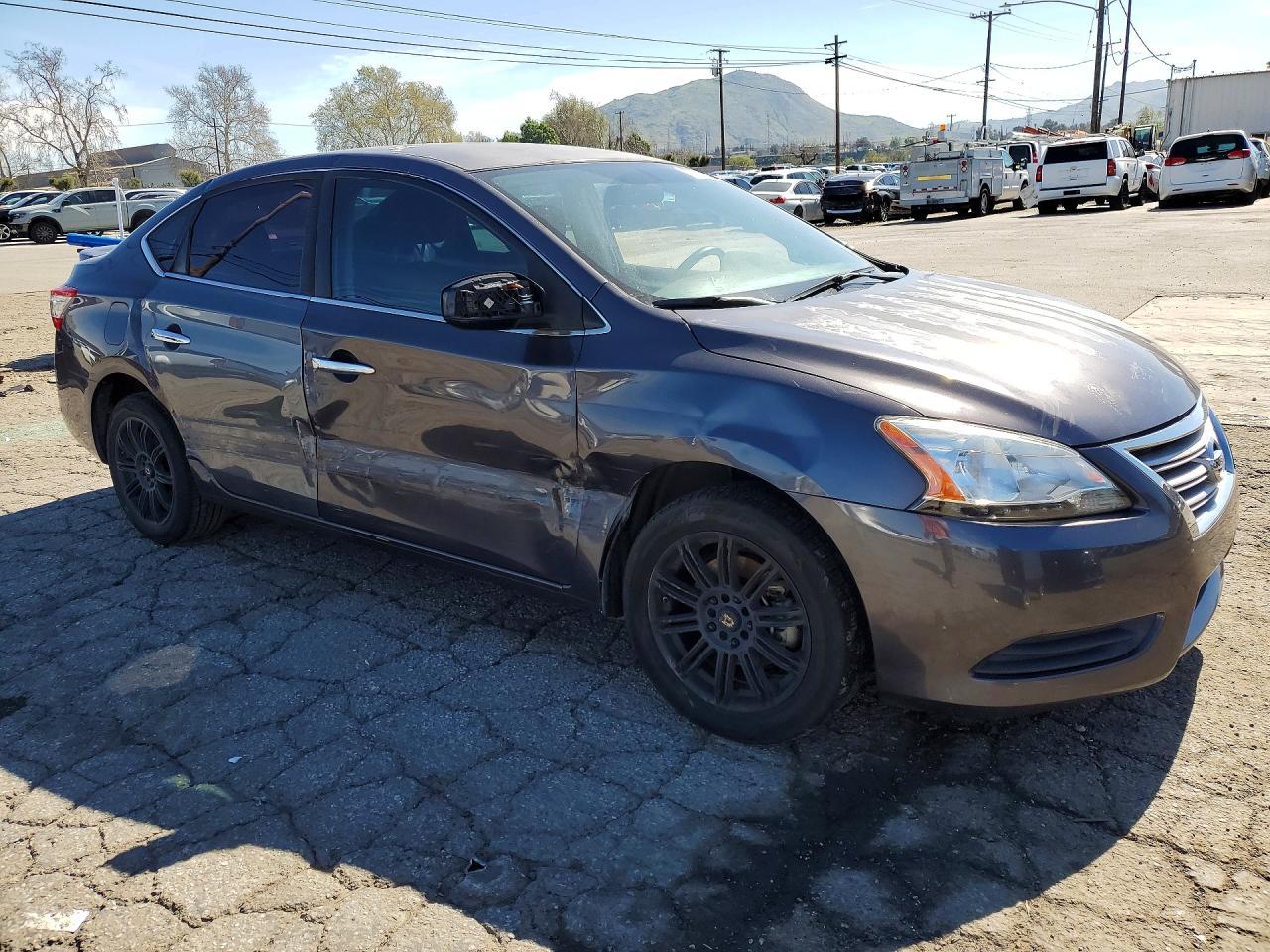 2014 Nissan Sentra S - Фото 4