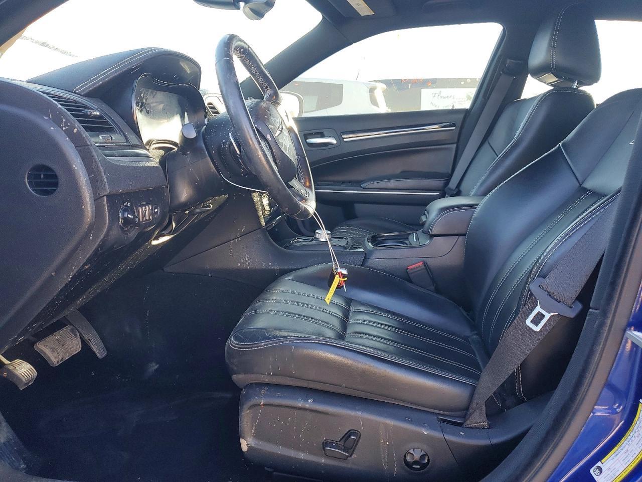 2020 Chrysler 300 S - Фото 7