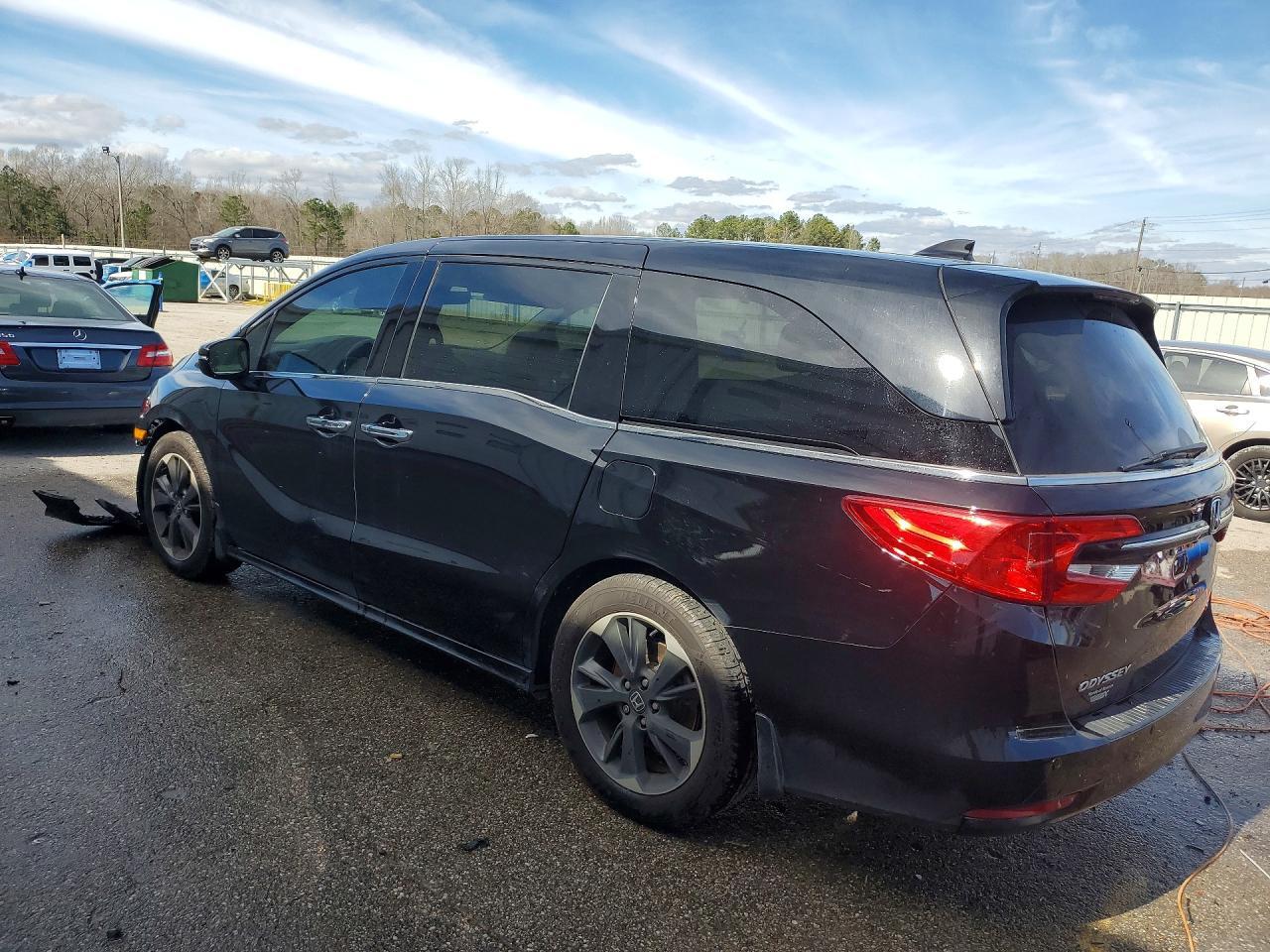2023 Honda Odyssey Elite - Фото 2