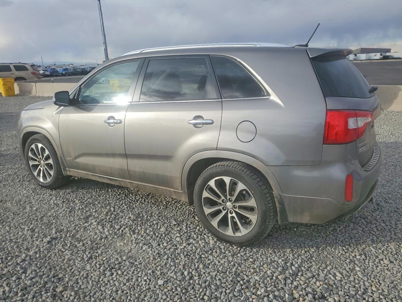 2014 Kia Sorento Sx - Image 2