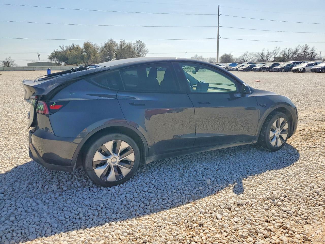 2024 Tesla Model Y - Фото 3