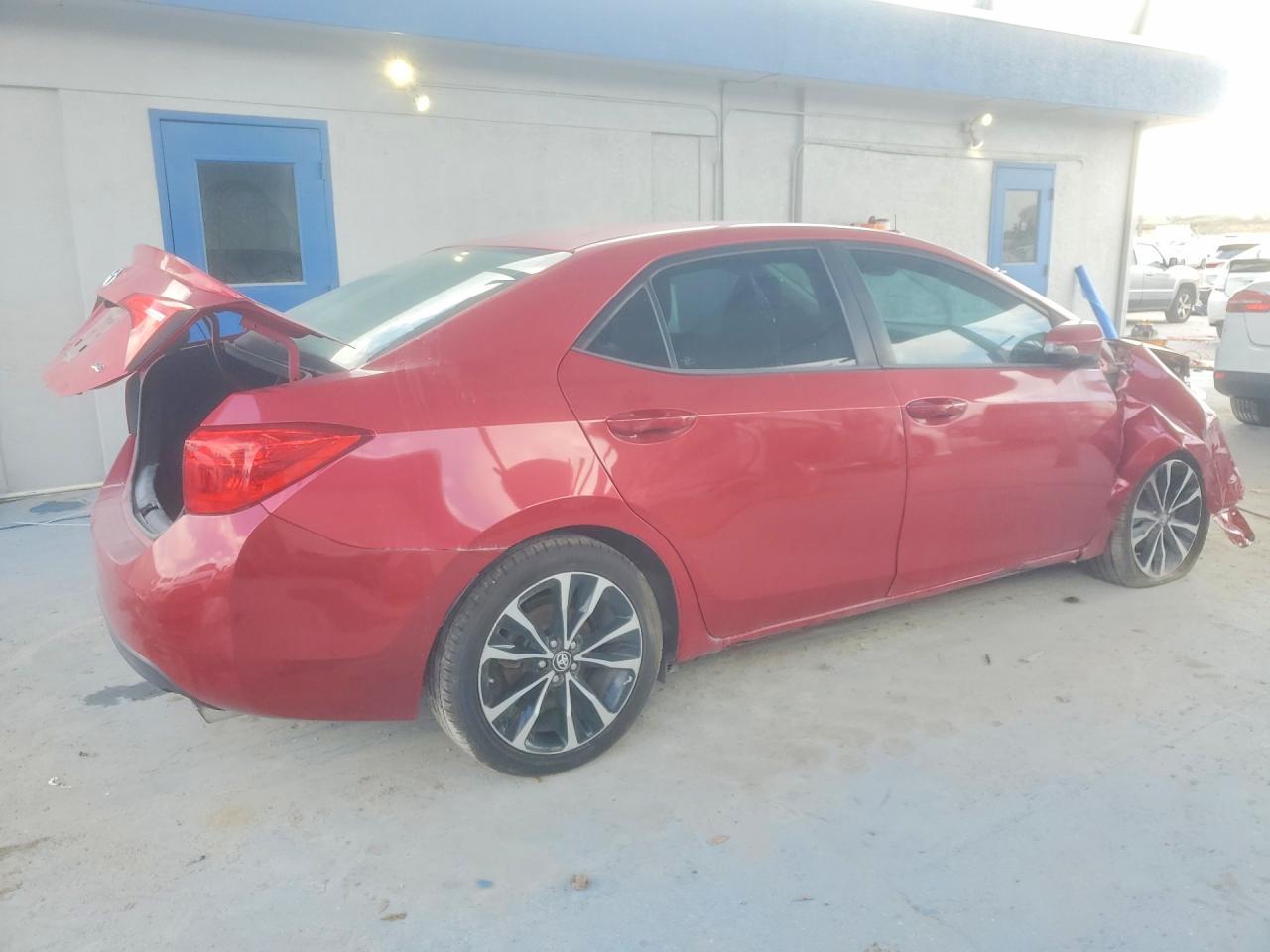 2017 Toyota Corolla Se - Фото 3