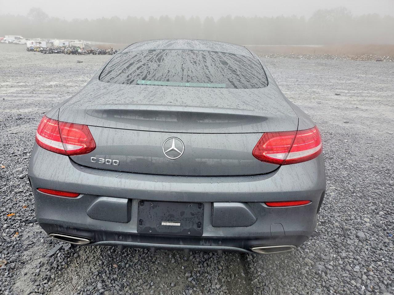 2017 Mercedes-Benz C 300 - Image 6