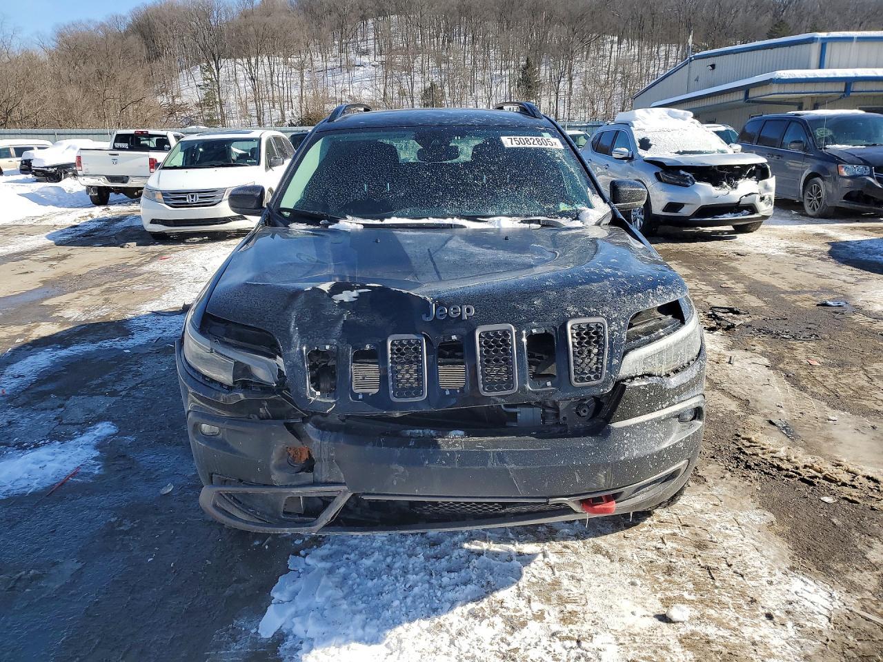 2022 Jeep Cherokee Trailhawk - Image 5