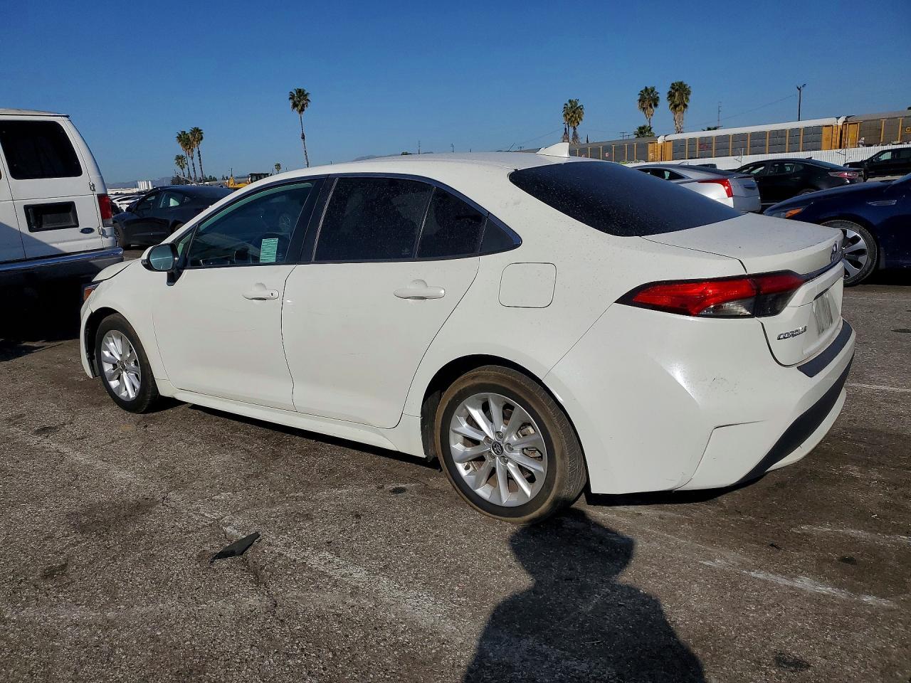 2021 Toyota Corolla Xle - Фото 2