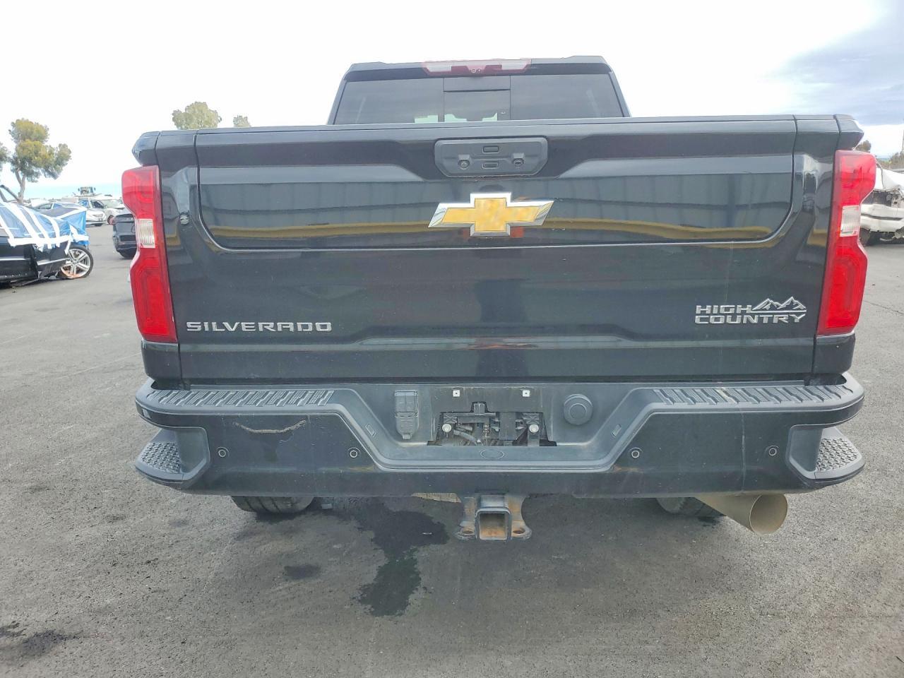 2022 Chevrolet Silverado K3500 High Country - Фото 6