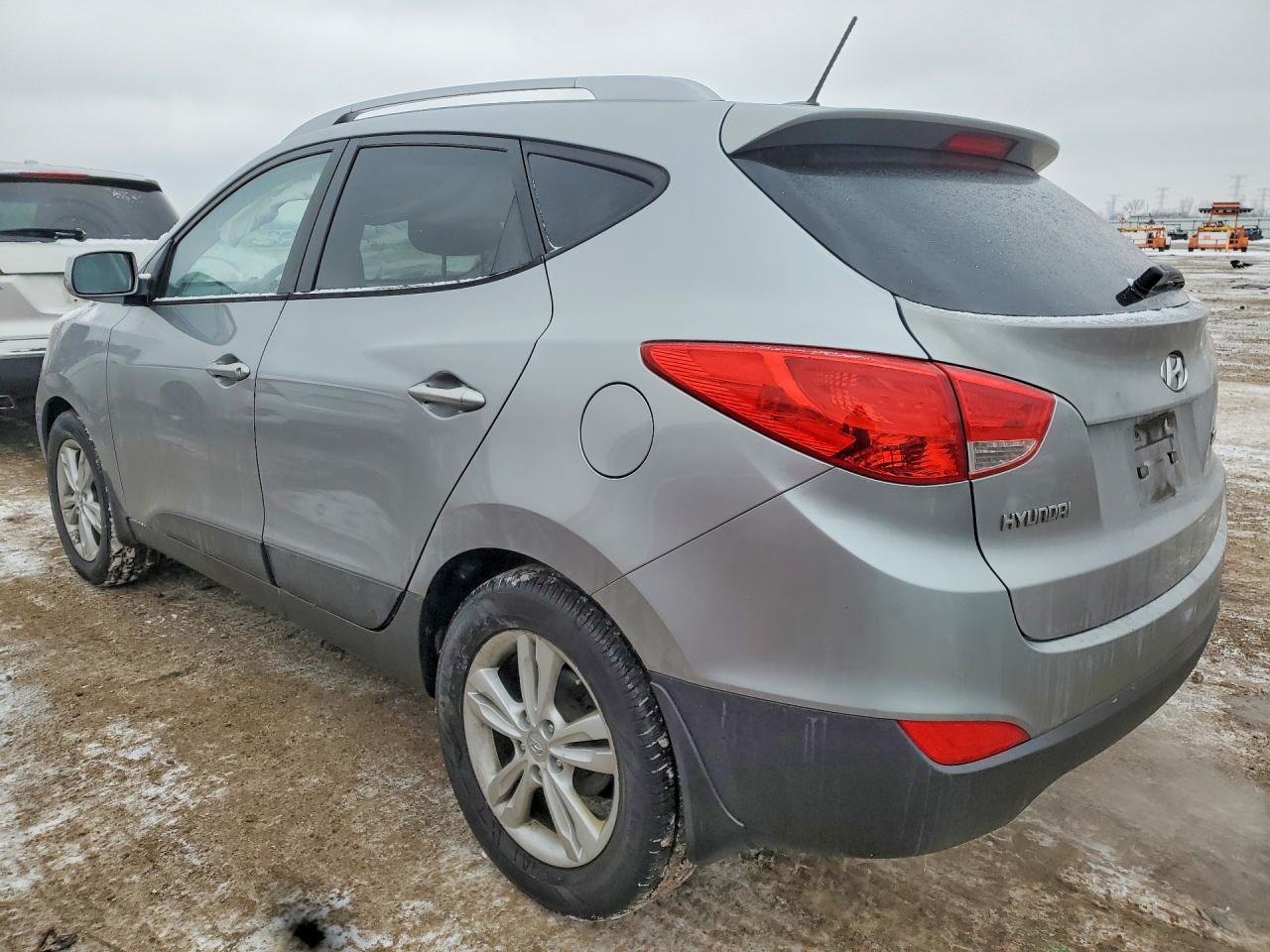 2010 Hyundai Tucson Gls - Image 2