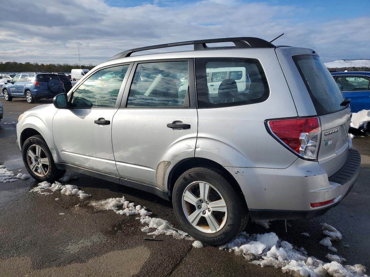 2010 Subaru Forester Xs - Фото 2