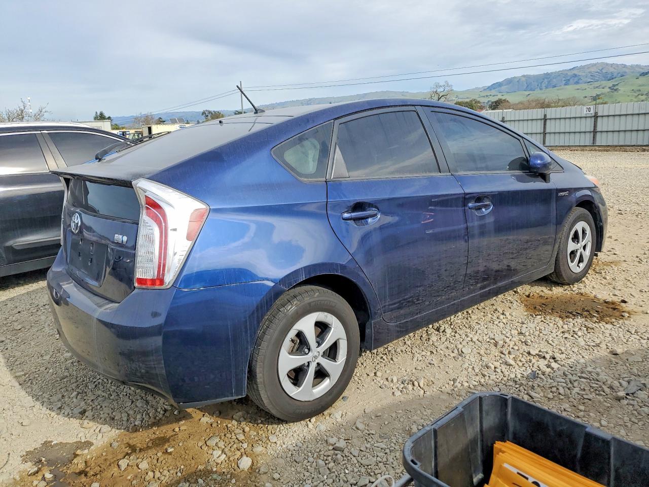 2013 Toyota Prius - Фото 3