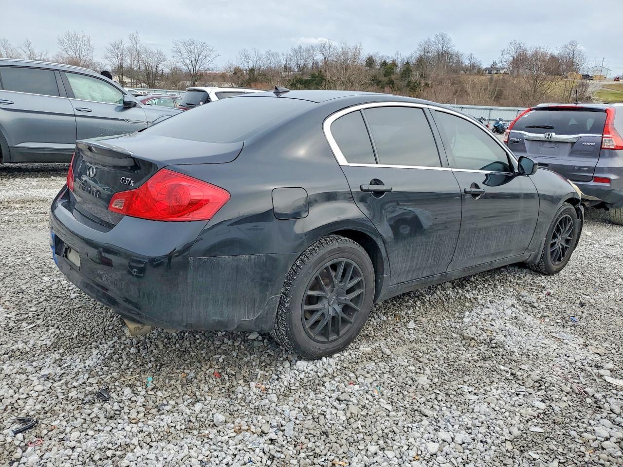 2013 Infiniti G37 - Image 3