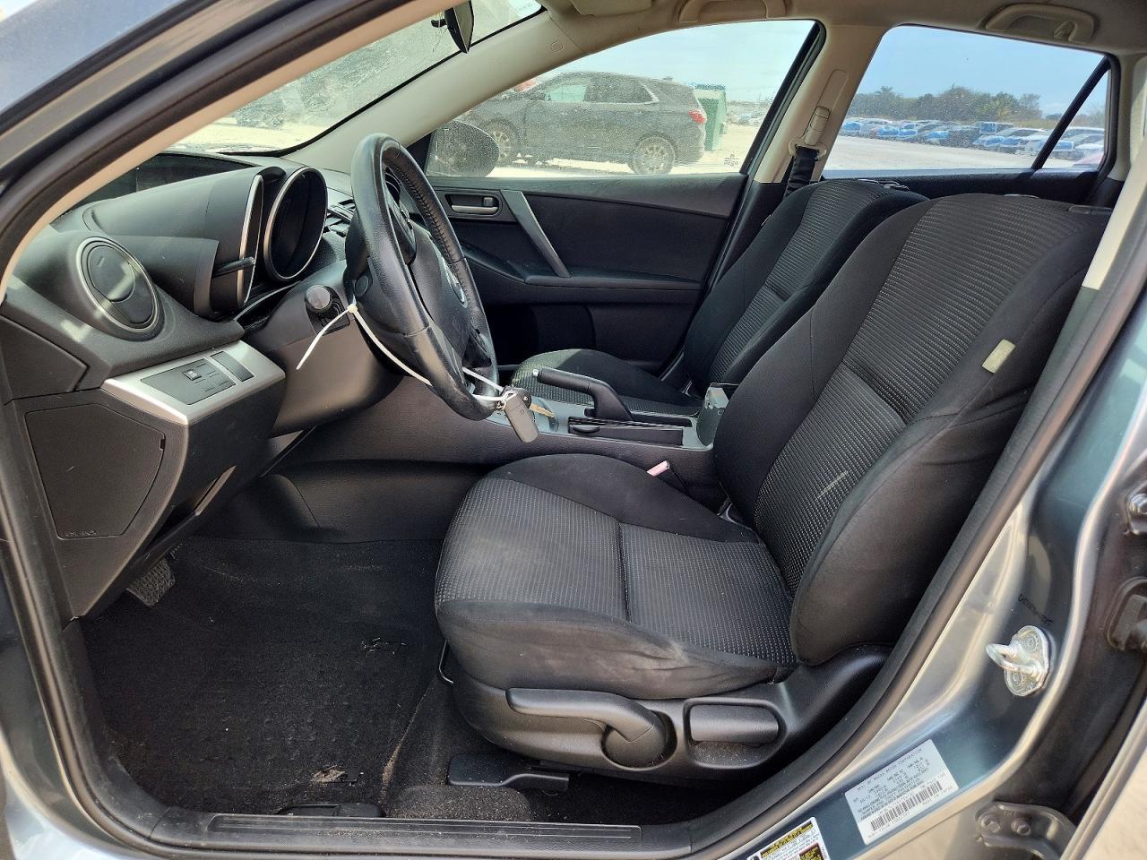 2013 Mazda 3 I - Фото 7