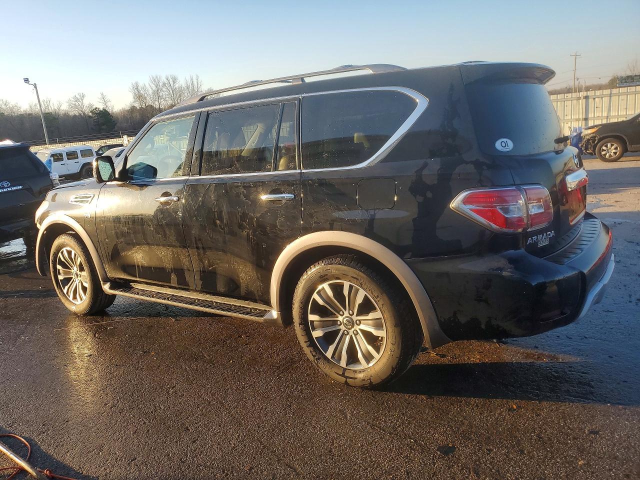 2018 Nissan Armada Sl - Image 2