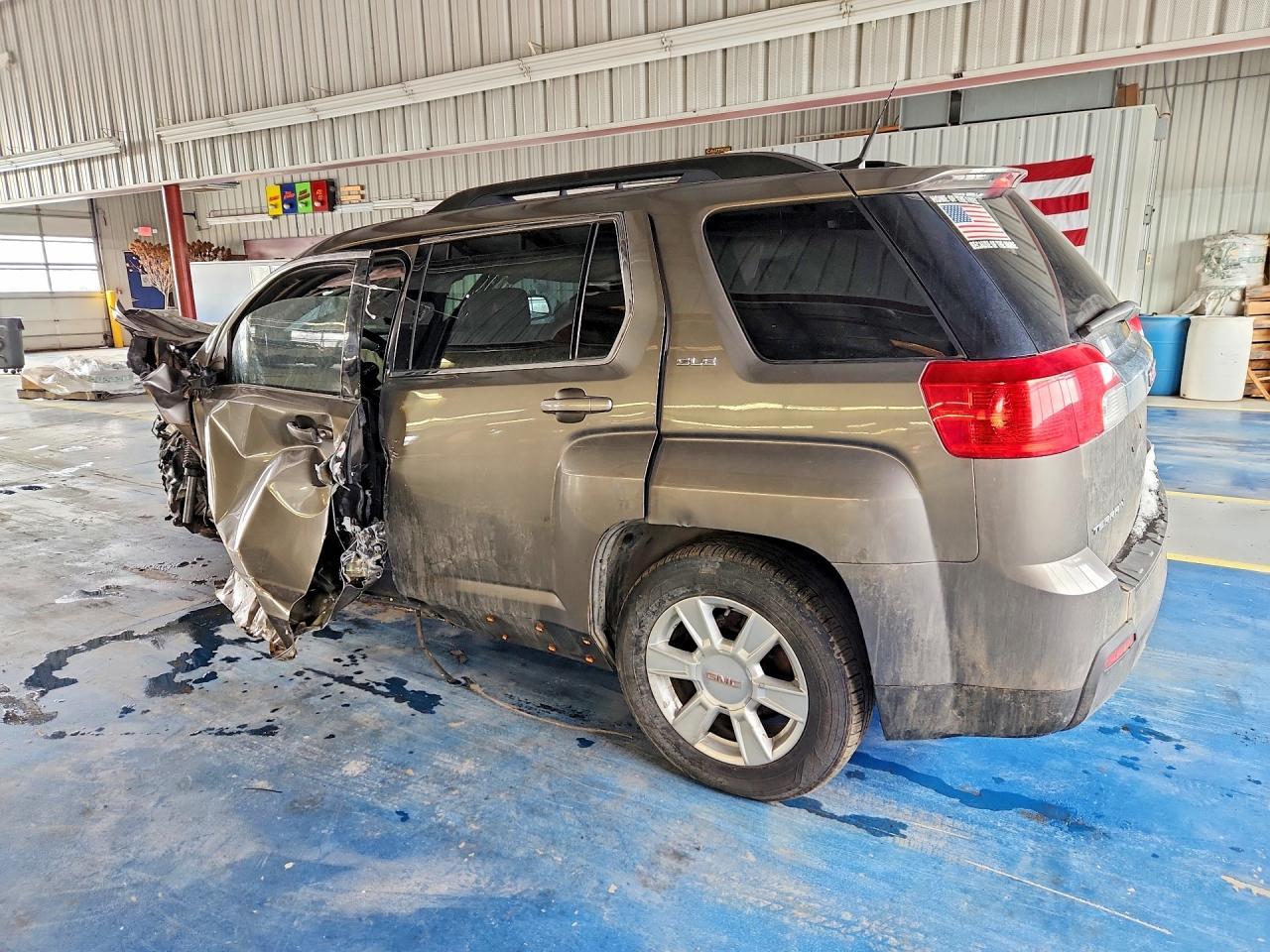 2010 GMC Terrain Sle - Фото 2