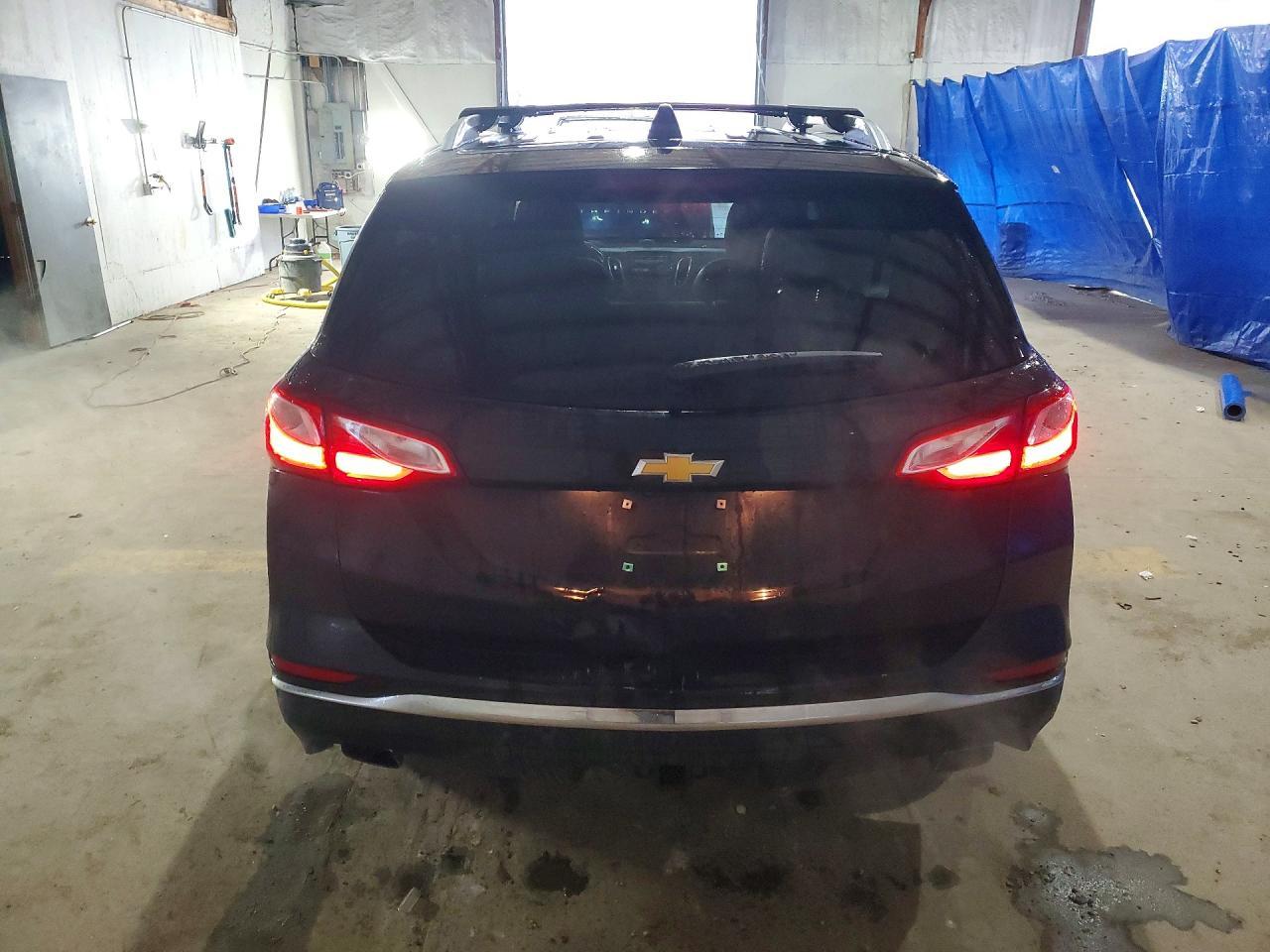2018 Chevrolet Equinox Premier - Image 6