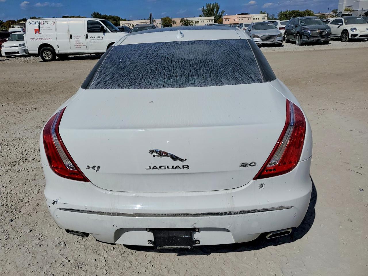 2014 Jaguar Xj - Image 6