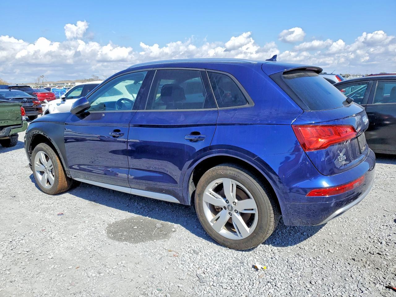 2018 Audi Q5 Premium - Image 2