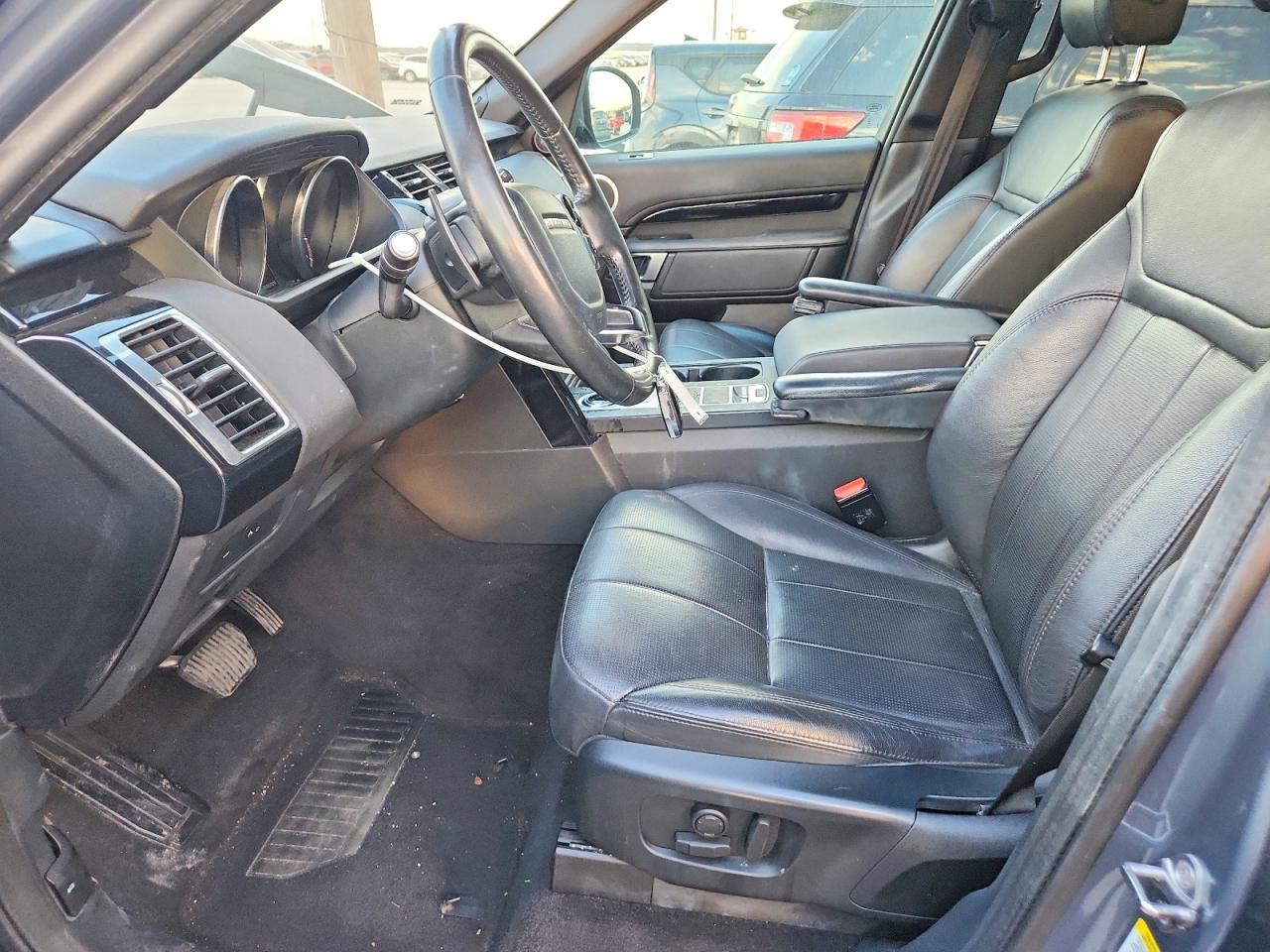 2020 Land Rover Discovery Se - Image 7