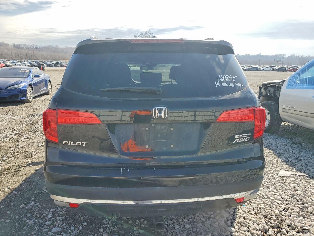 2017 Honda Pilot Touring - Image 6