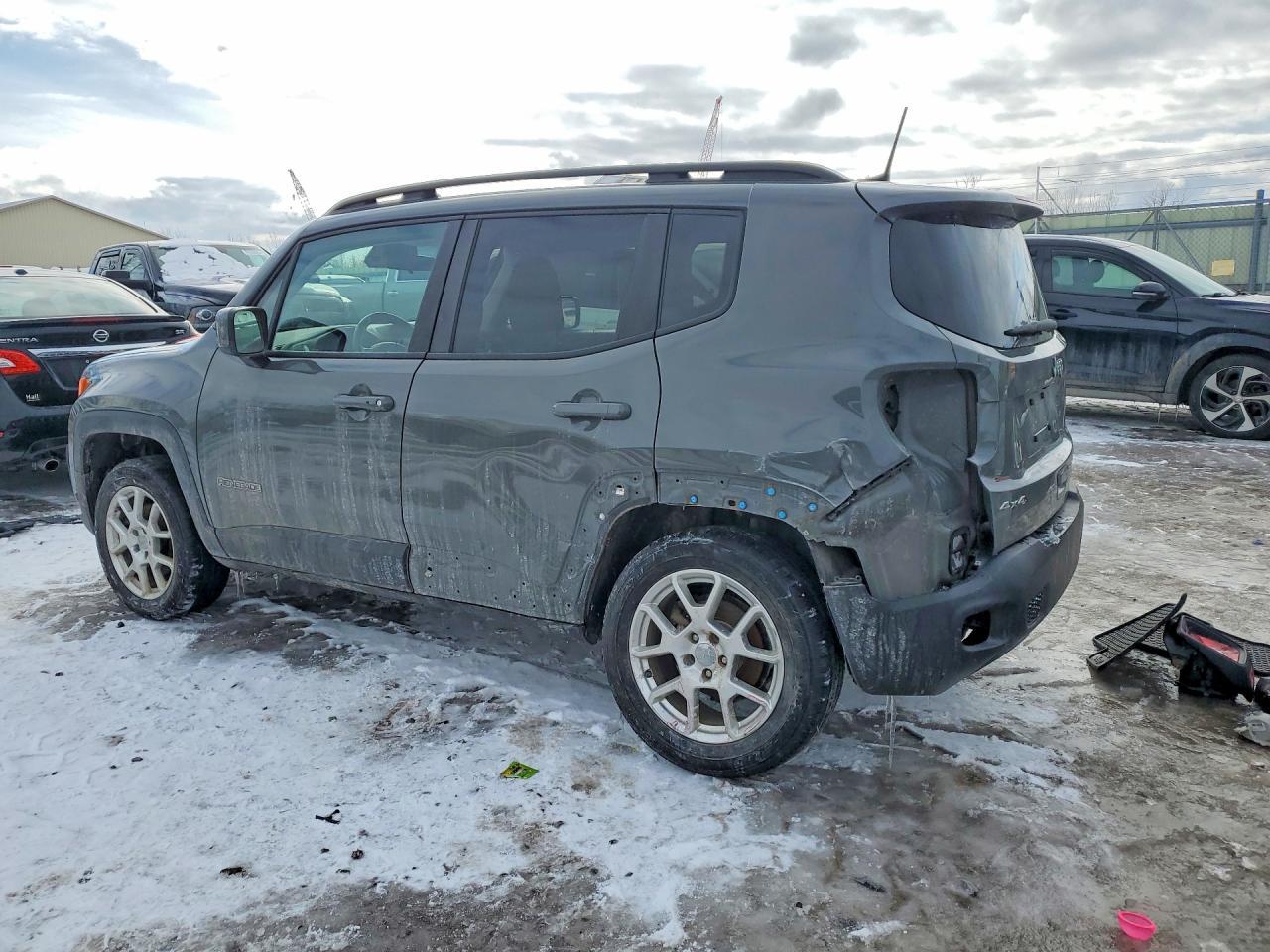 2020 Jeep Renegade Latitude - Image 2