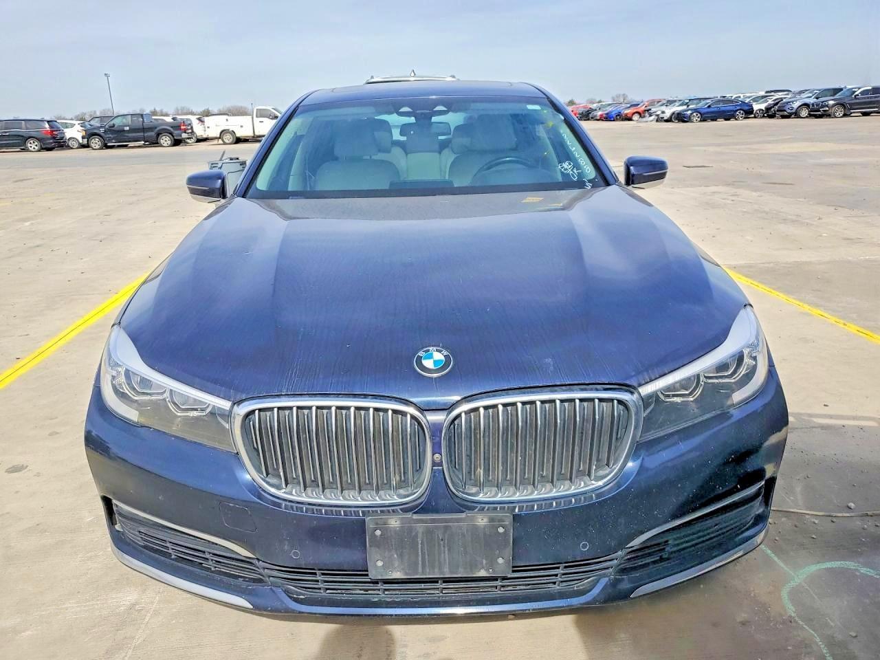 2018 BMW 740 Xe - Фото 5