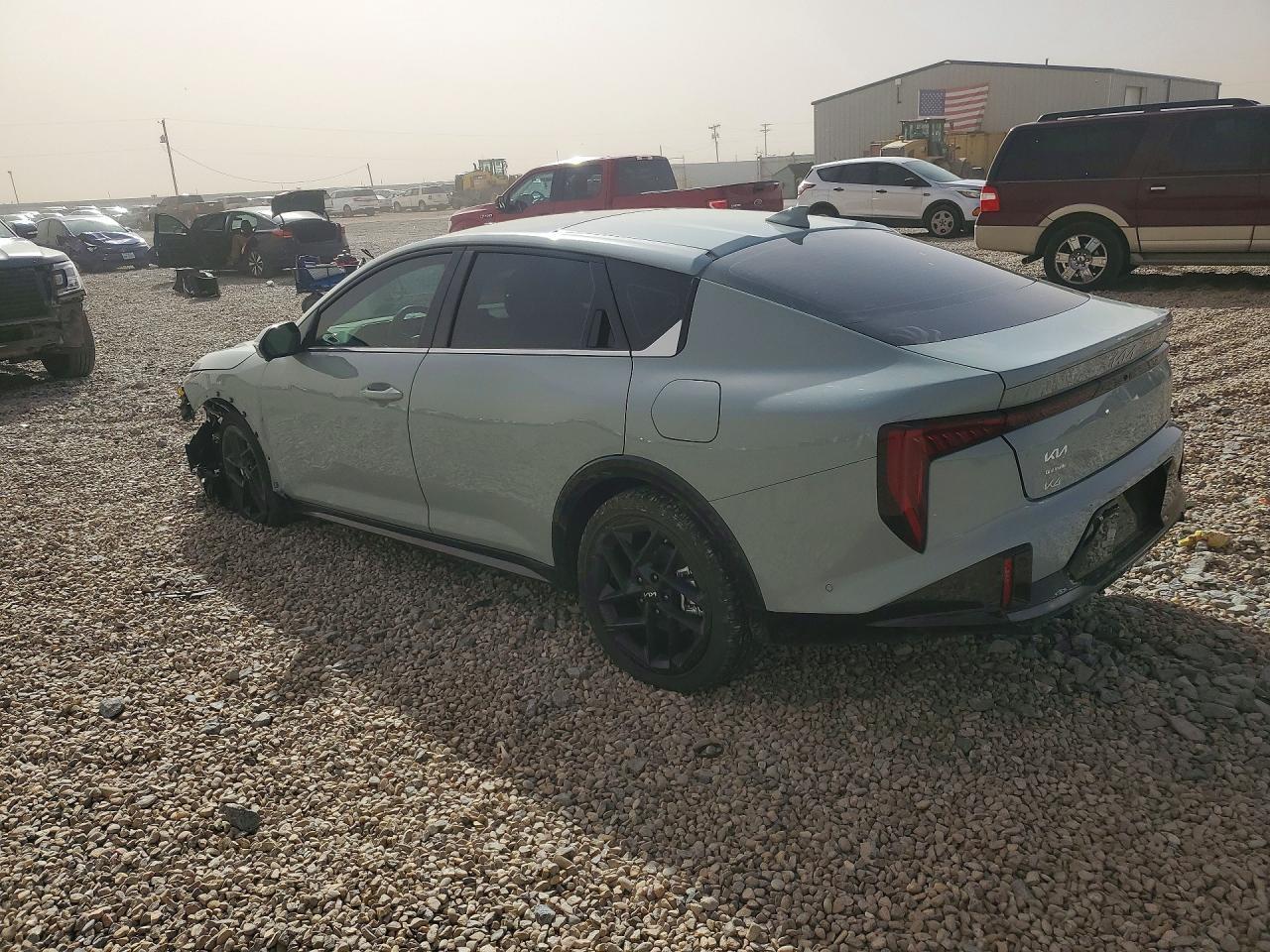 2025 Kia K4 Gt-Line Turbo - Фото 2
