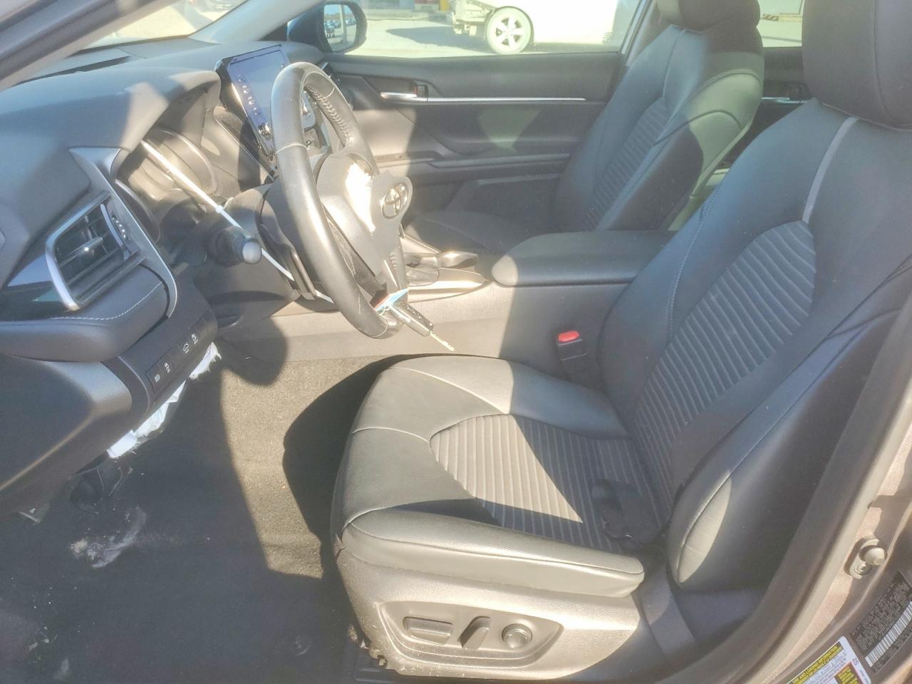 2021 Toyota Camry Se - Image 7