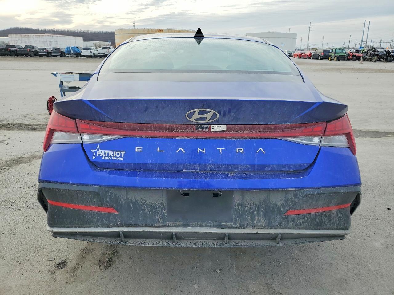 2025 Hyundai Elantra Sel - Фото 6