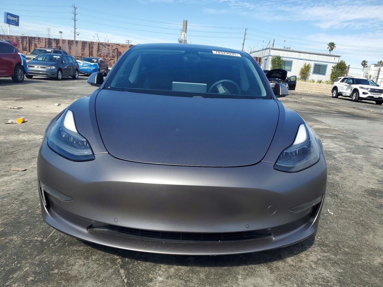 2021 Tesla Model 3 - Фото 5