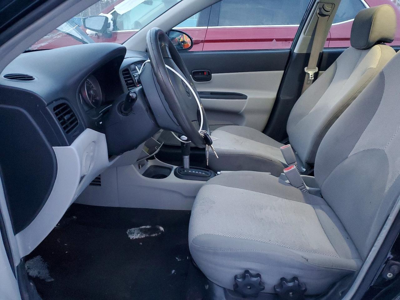 2008 Hyundai Accent Gls - Image 7